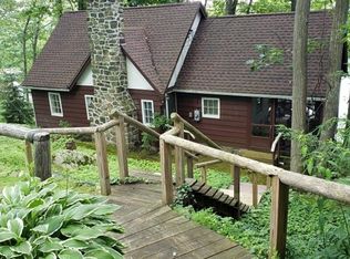 15 Lake Shr, Stockholm, NJ 07460