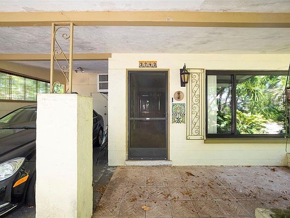 4th image of 2742 S EAST AVENUE