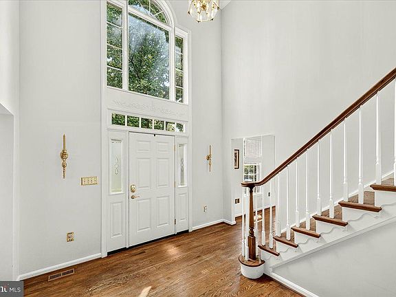2nd image of 4228 Misty Ridge Dr