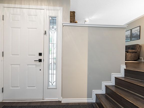4th image of 6255 180a St