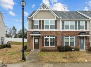 533 Berry Chase Way, Cary, NC 27519