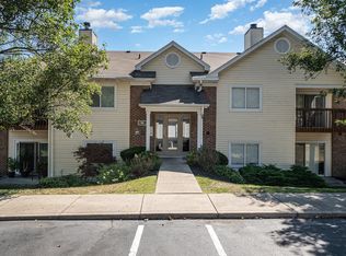 16 Rio Grande Cir APT 8, Florence, KY 41042