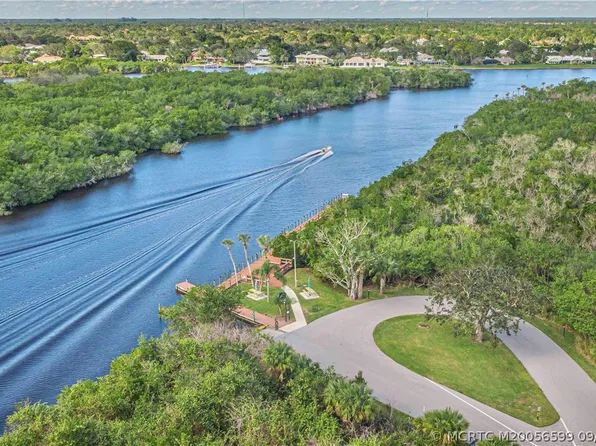 911 SW South River Dr APT 107, Stuart, FL 34997