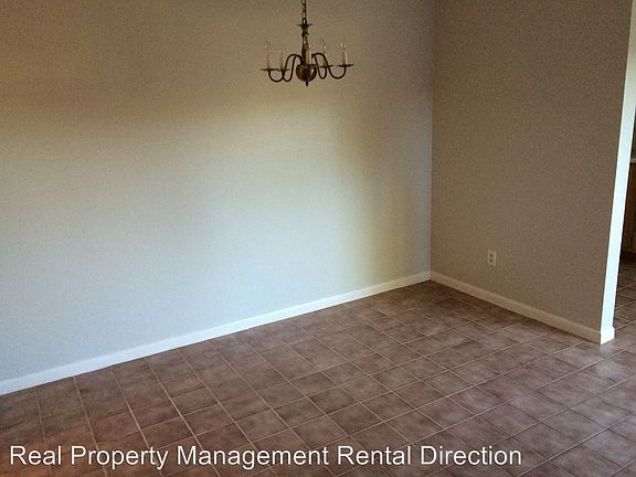 3rd image of 5572 Malt Dr APT 3