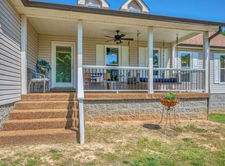 643 Bear Creek Valley Rd, Bon Aqua, TN 37025