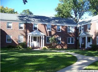 38 Pinckney Rd APT C, Red Bank, NJ 07701