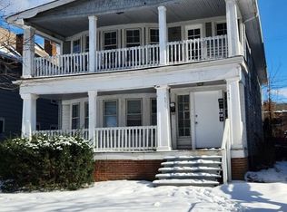 1631 Hillcrest Rd #1, Cleveland, OH 44118