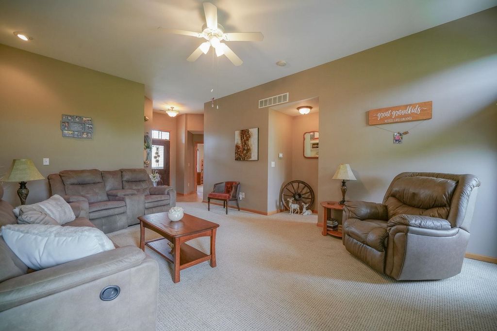 114 Katies Way, Mount Morris, IL - View 4