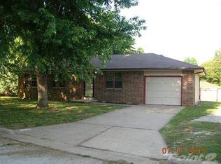 116 S Oakwood Ave, Republic, MO 65738