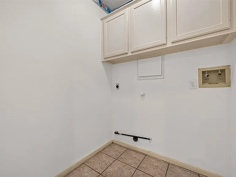 3215 Quiet Lake Dr — Photo 20
