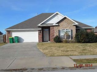 2563 Hilburn Ct, Springdale, AR 72762