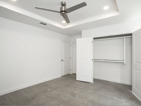 5th image of 4001 Jaxson Ln #C