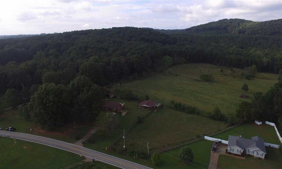1st image of 908 Green River Rd