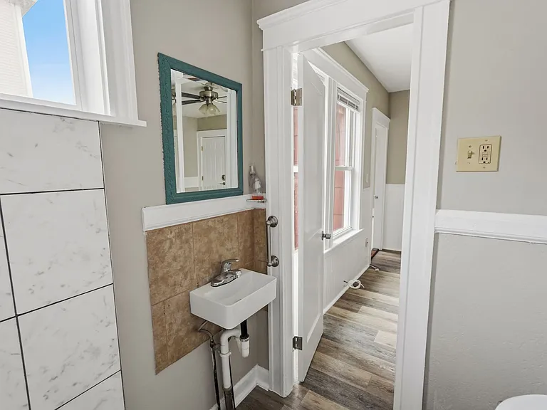 425 Wood Ave #427 — Photo 13