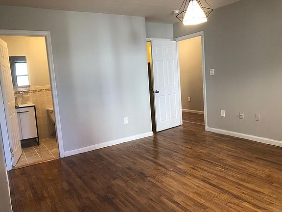 5th image of 3649 Barnes Ave #3