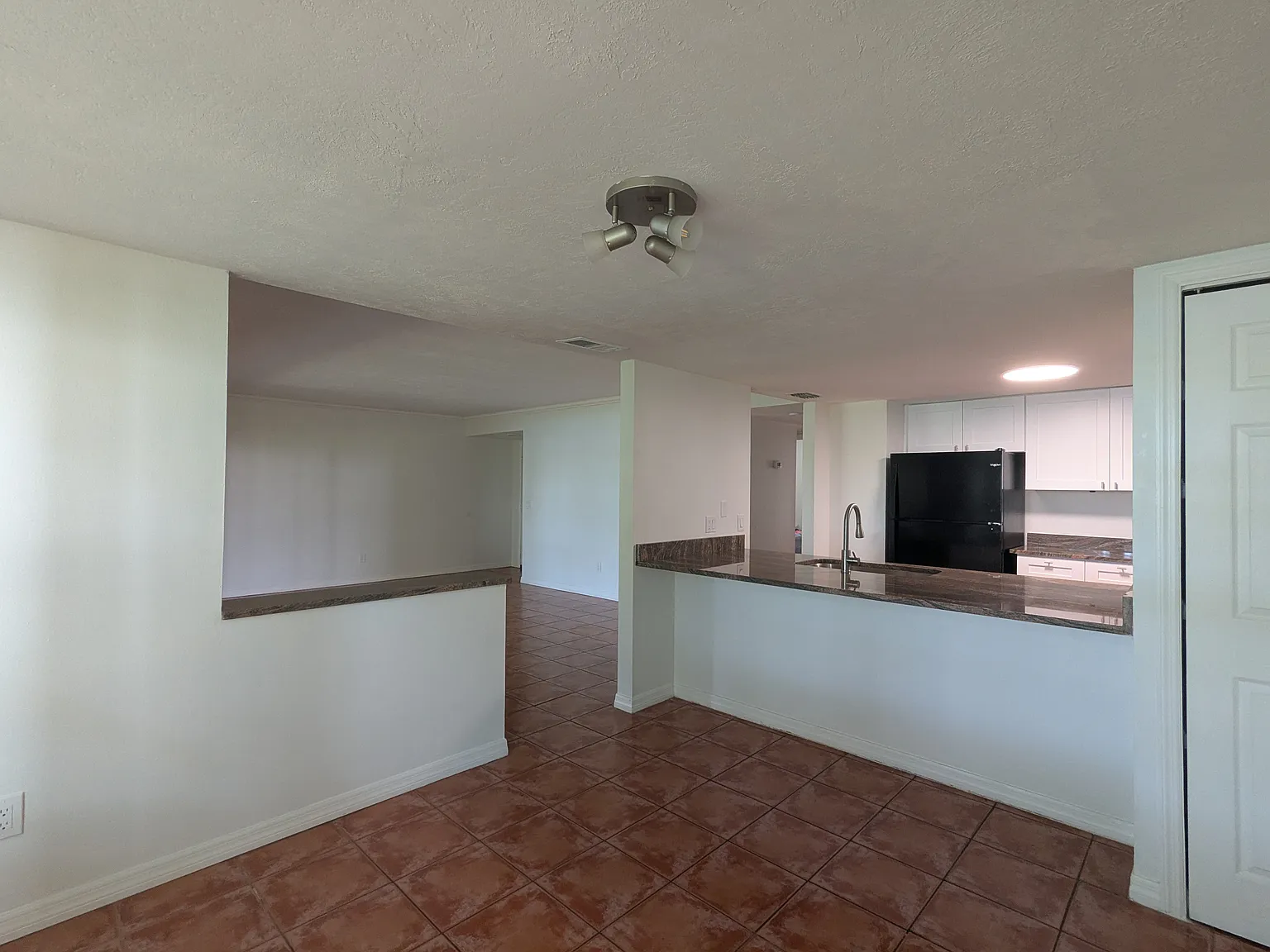 2 bed, 1125 sqft, $1,849 — Photo 3