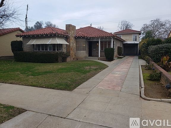 5th image of 2725 N Fruit Ave
