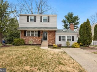 305 N Coles Ave, Maple Shade, NJ 08052