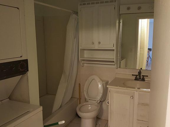 4th image of 338 Somerset Ln #338