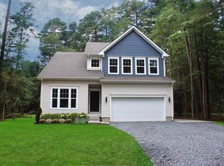 38046 Castaway Dr, Greenbackville, VA 23356
