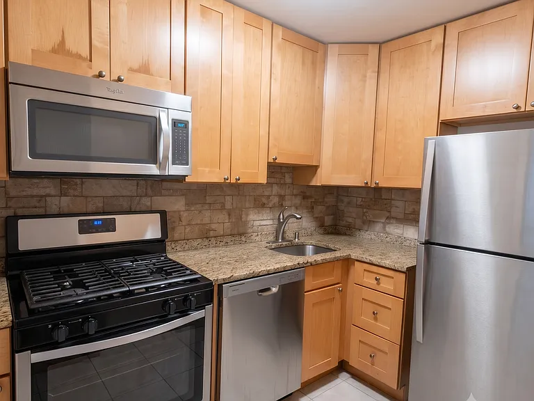 2401 H St NW #812 — Photo 10