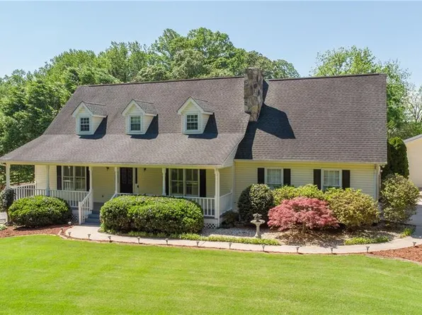 150 Elliott Rd, Dawsonville, GA 30534