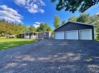 25 Desjardins St, Fort Kent, ME 04743