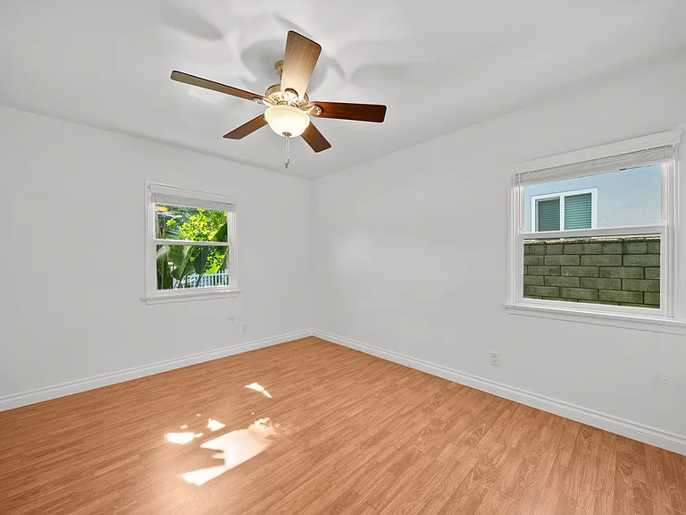 10257 McVine Ave — Photo 18