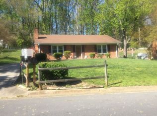 4518 Havenwood Dr, Greensboro, NC 27407