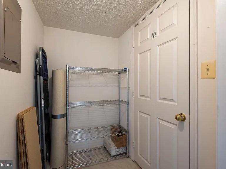 6011 Rosebud Ln #203 — Photo 11