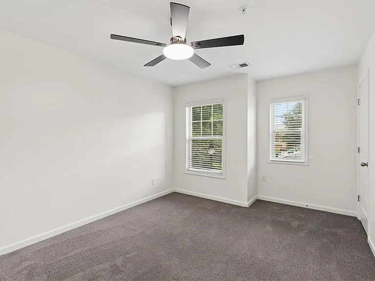 3377 Vintage Cir SE — Photo 30