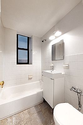 4th image of 471 Central Park W APT 1G