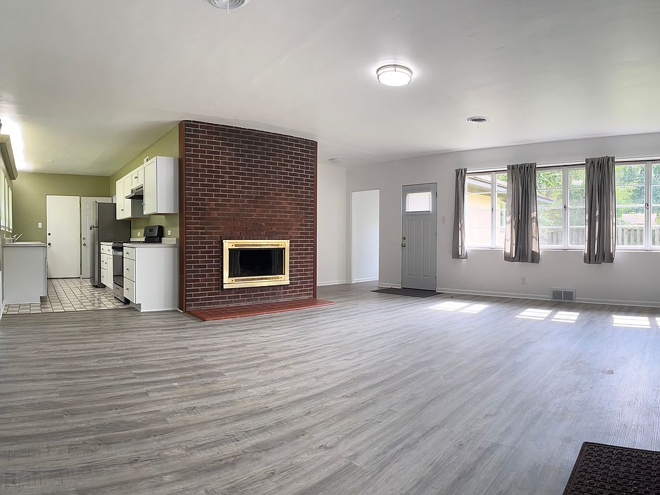 1st image of 613 Haines Blvd