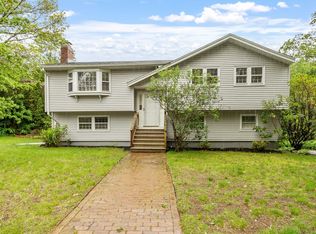 6 Kennedy Dr, Beverly, MA 01915