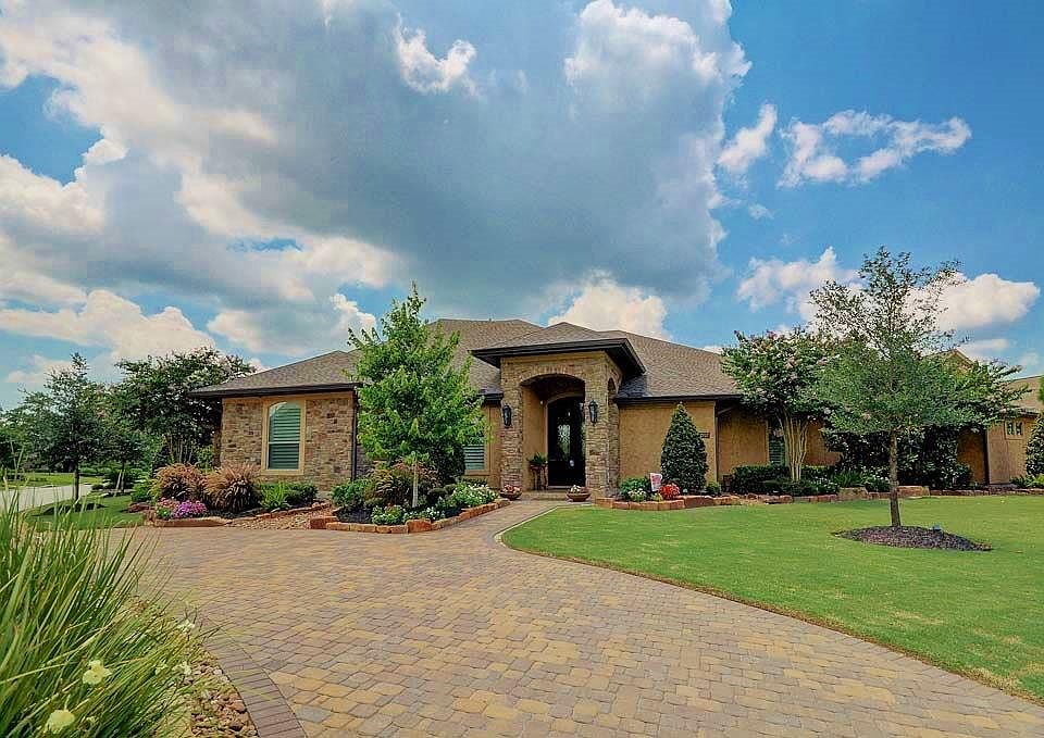 1st image of 24707 Thorton Knolls Dr