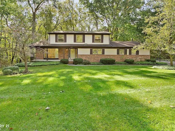 6126 Whispering Oak Dr, Washington, MI 48094