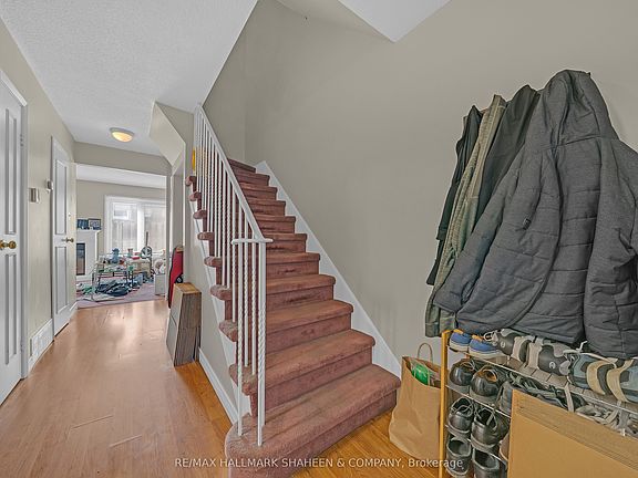 3rd image of 2238 Upper Middle Rd #4