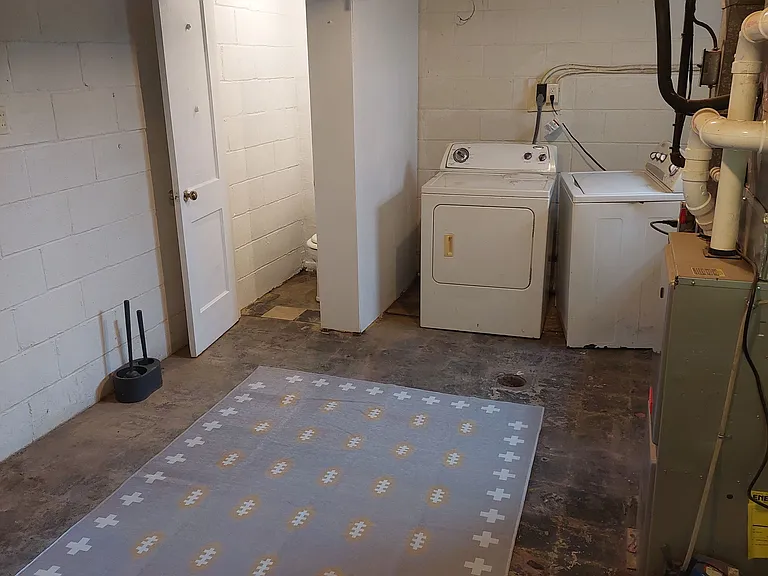 Basement / Laundry Room