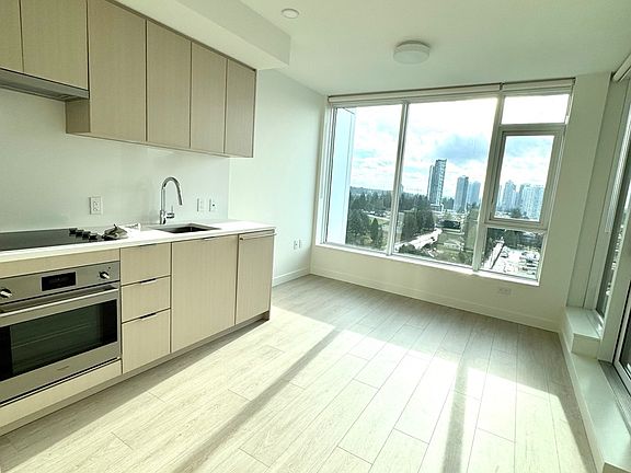 3rd image of 13675 107a Ave #13