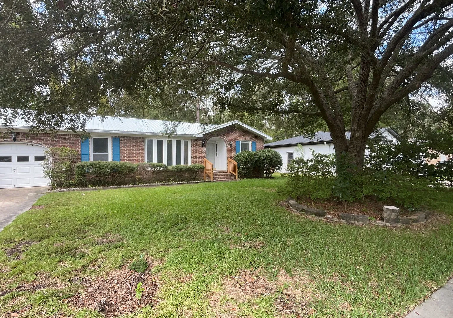 Beautifully renovated three-bedroom, two-bathroom brick ranch — Photo 1