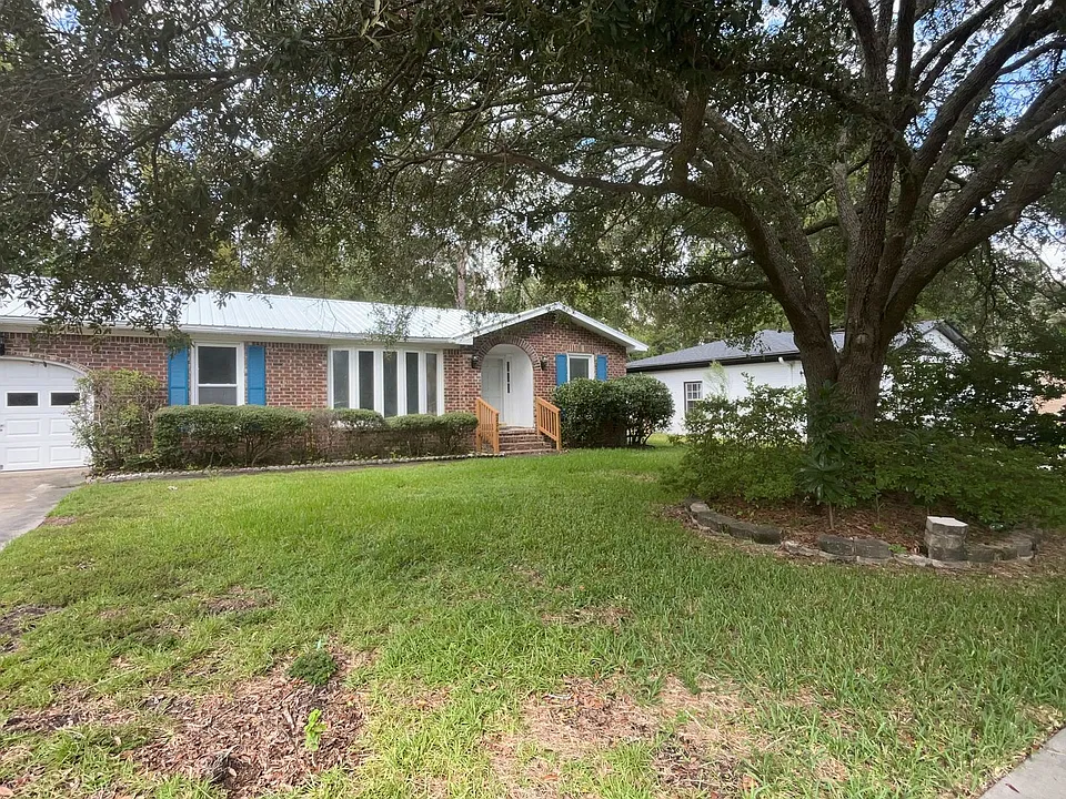 226 Loblolly Cir