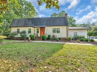 1227 Seay Rd, Spartanburg, SC 29307