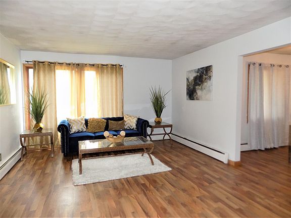 5th image of 2760 Crestdale Cir