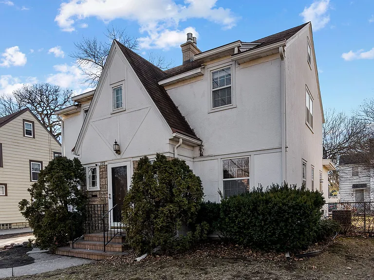 1109 3rd St NW — Photo 30