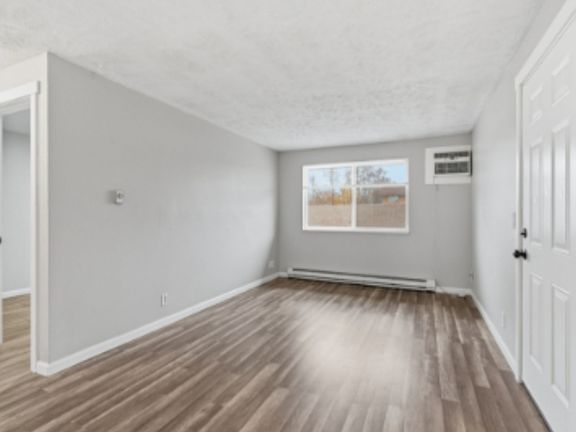 2nd image of 2914 N Hogan St #3