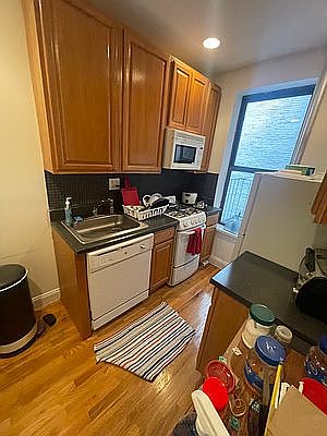 4th image of 659 W 162nd St APT 21