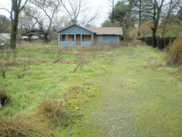 3394 Frances St photo 1