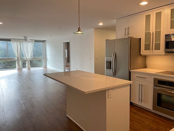 5th image of 2029 Calvin Cliff St #31