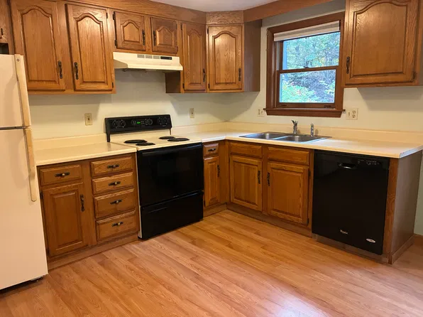 70 Depot Rd, Gray, ME 04039