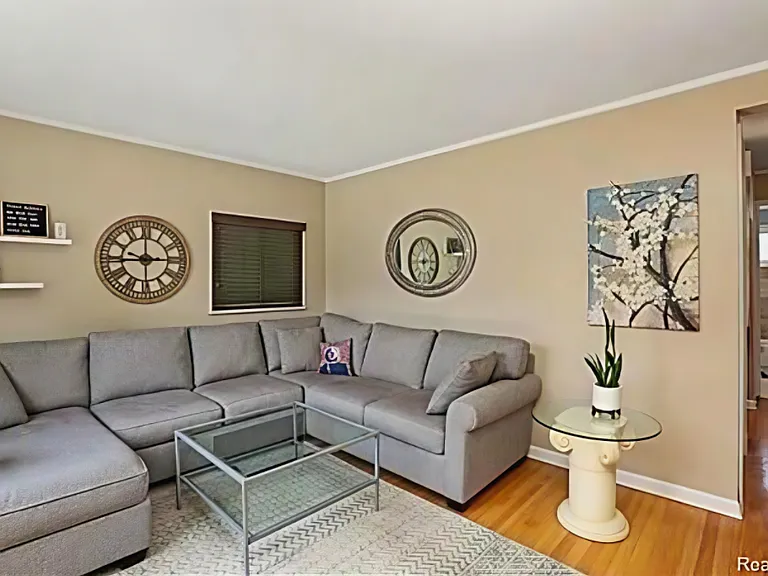 Living Room (front door entrance)

*Please note: Home is rented unfurnished*